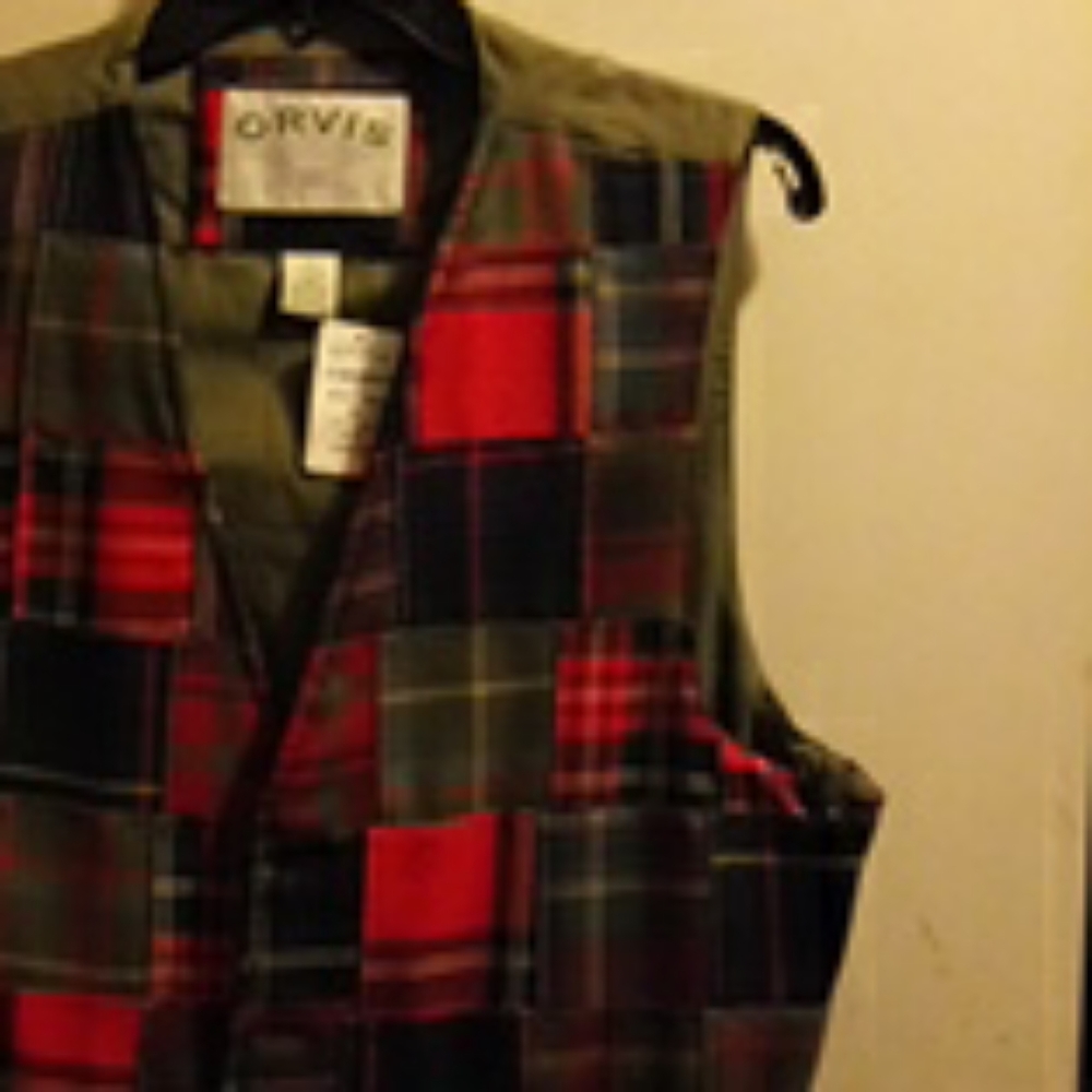 Vest(classic checkrd style)